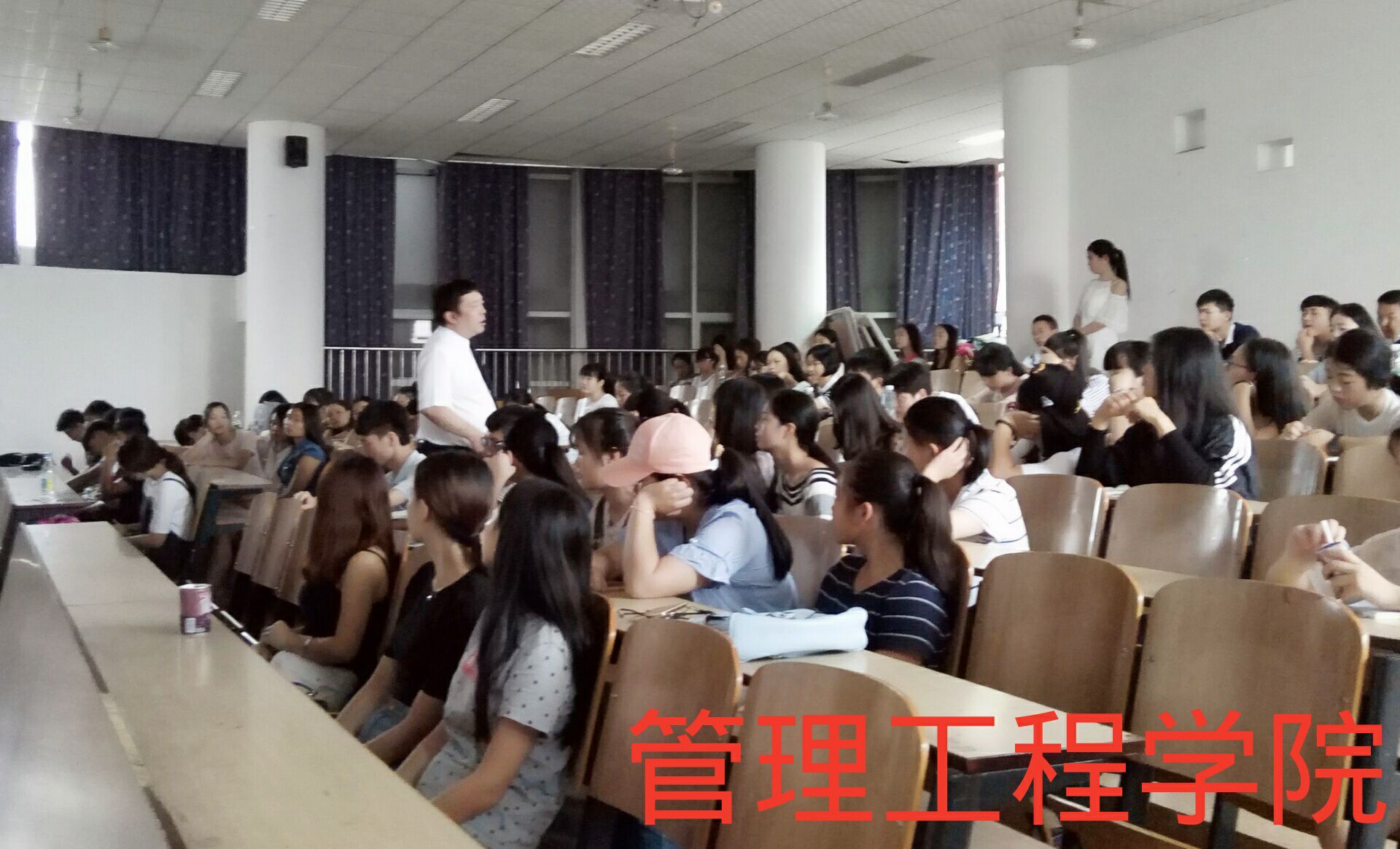 QQ图片20160906160224.jpg