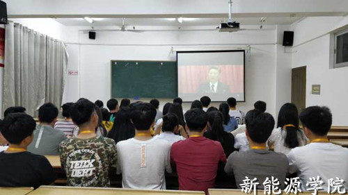 观看电影_副本.jpg