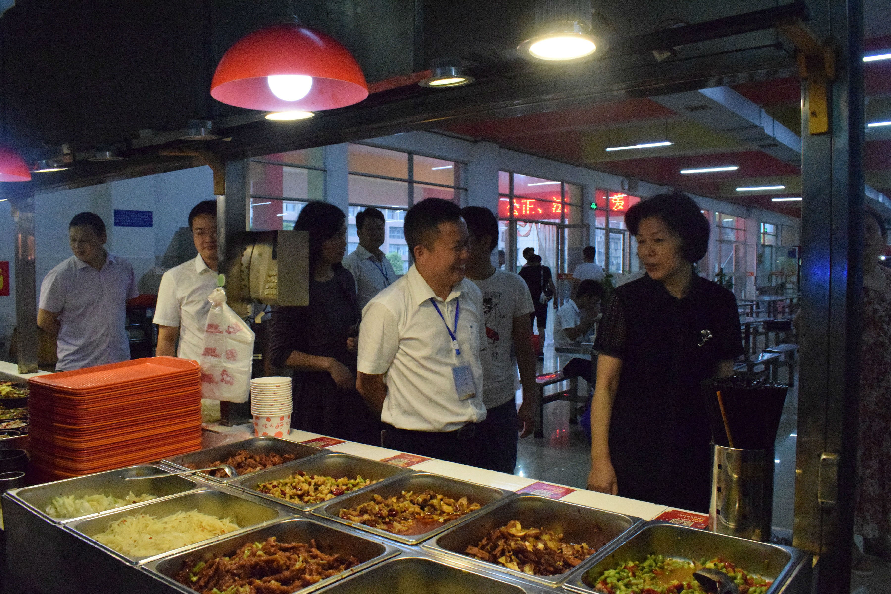 BigBull_18饮食安全常抓不懈.jpg